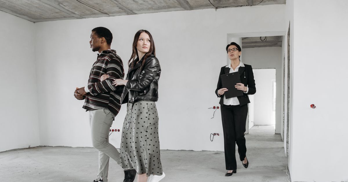 Building Positive Relationships through Lease Negotiation Tactics